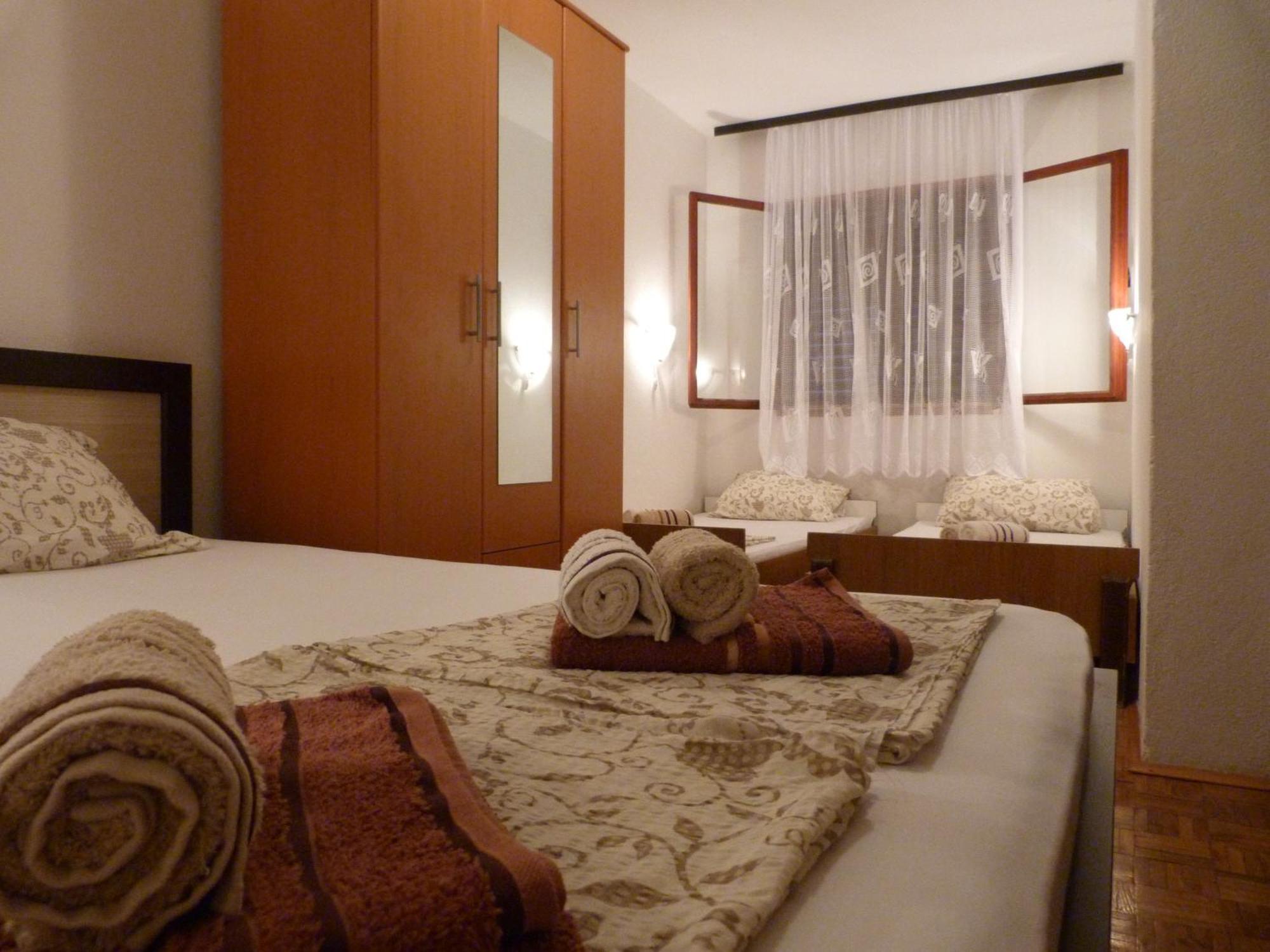 Apartments Aleksic Sutomore Ngoại thất bức ảnh