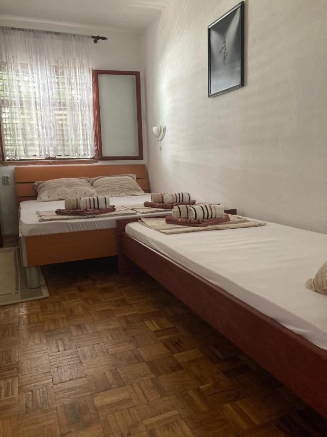 Apartments Aleksic Sutomore Ngoại thất bức ảnh