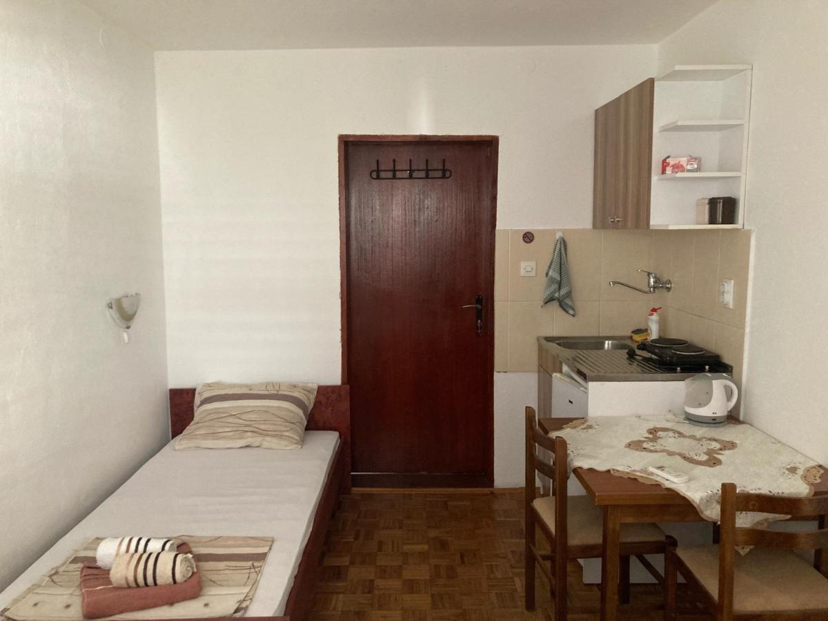 Apartments Aleksic Sutomore Ngoại thất bức ảnh