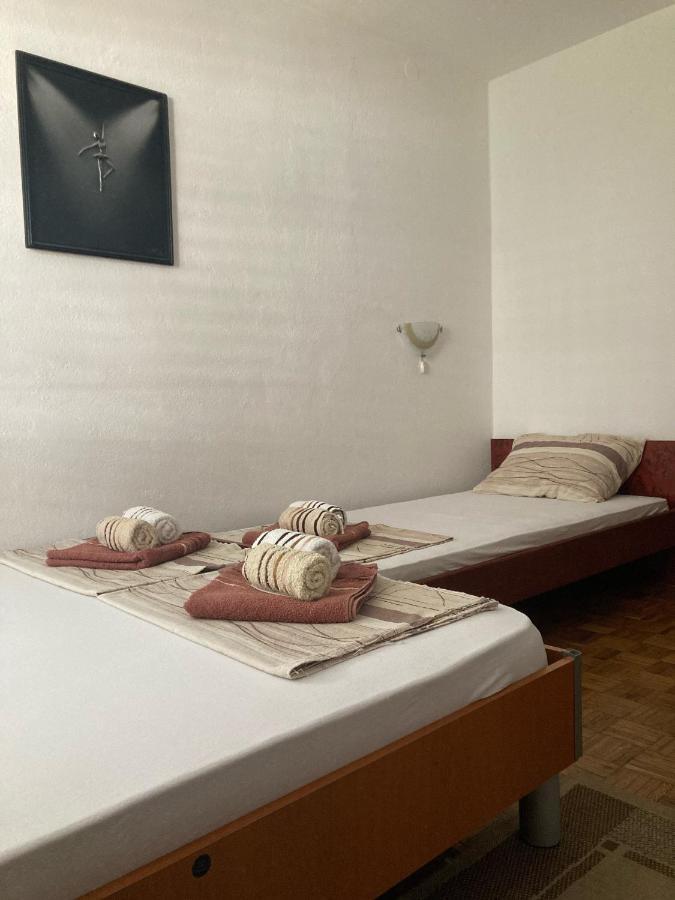Apartments Aleksic Sutomore Ngoại thất bức ảnh
