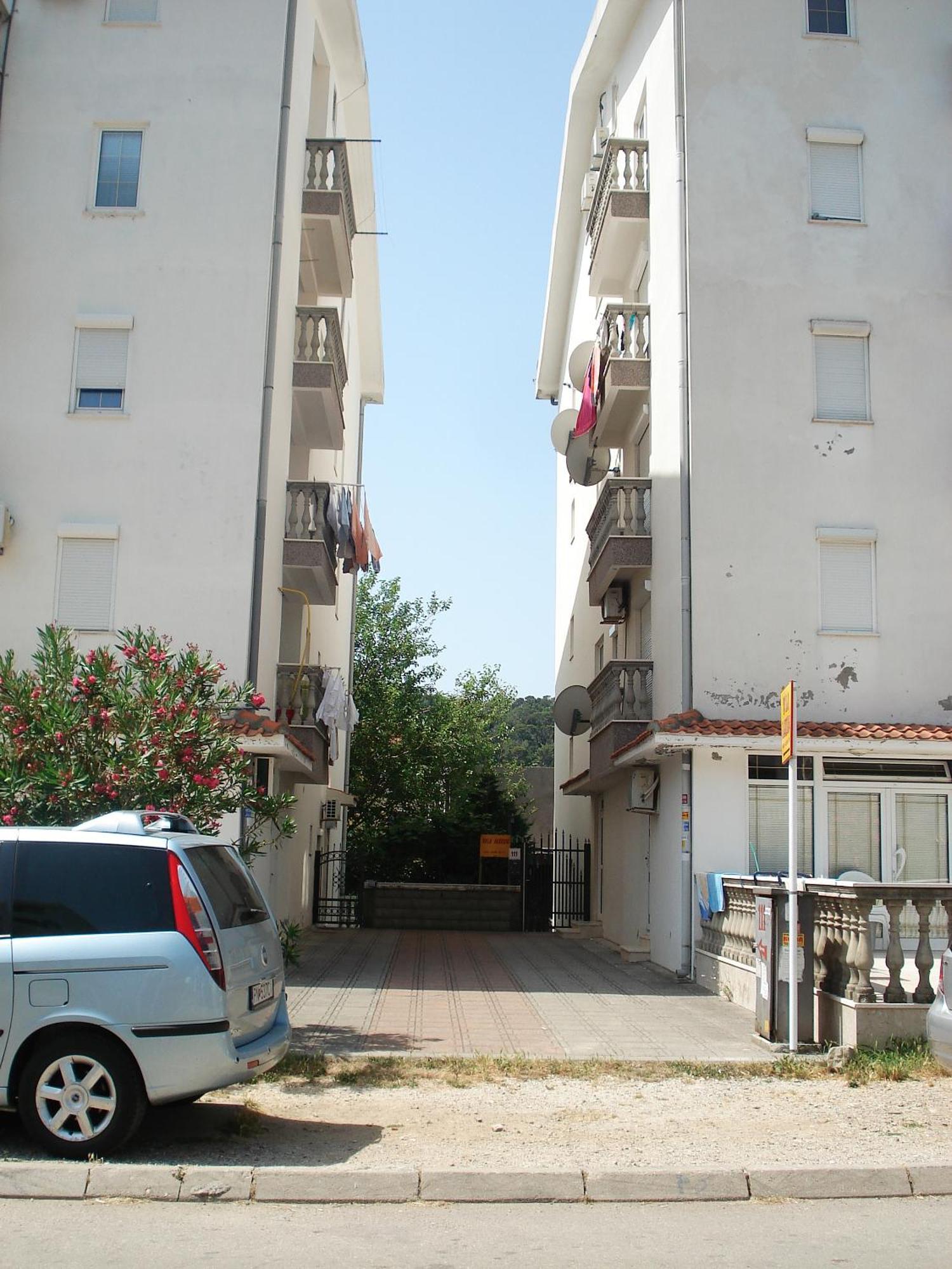 Apartments Aleksic Sutomore Ngoại thất bức ảnh