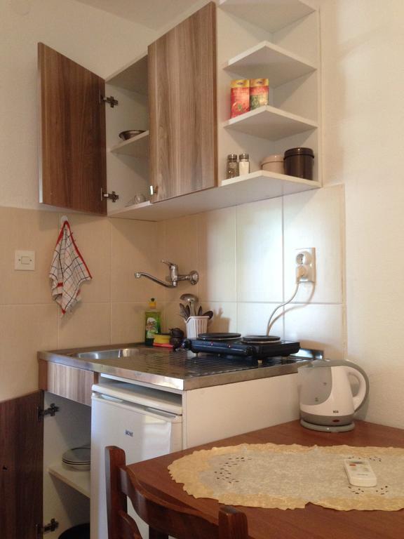 Apartments Aleksic Sutomore Ngoại thất bức ảnh