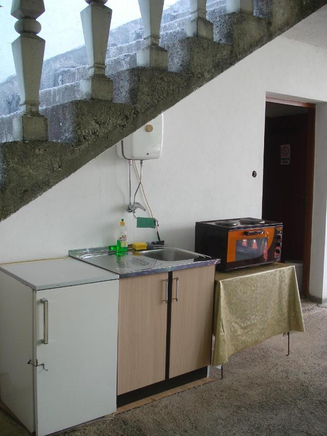 Apartments Aleksic Sutomore Ngoại thất bức ảnh